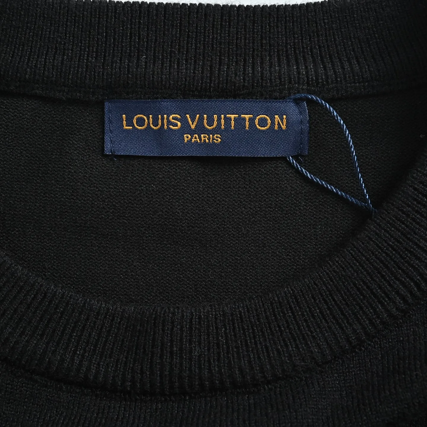 Louis Vuitton/Louis Vuitton crew neck sweater with small letters jacquard logo on cuffs